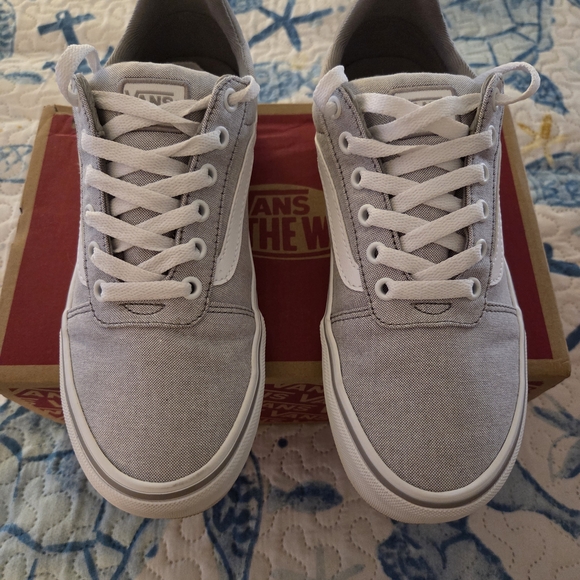 Vans Gray Sneakers Size 8.5 - Picture 3 of 5